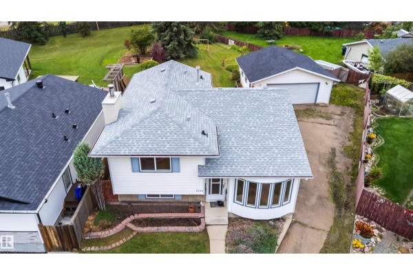 9540 178 Av Nw, Edmonton, AB, photo 2