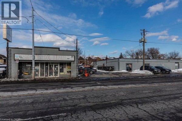 955 Barton Street E, Hamilton, ON, photo 2