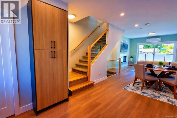 955 Snapdragon Crt, Langford, BC, photo 2