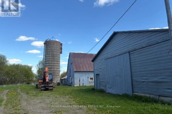 955 St Guillaume Road, Russell, ON, photo 2