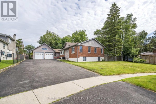 956 Bayshore Court, Pickering, ON, photo 2