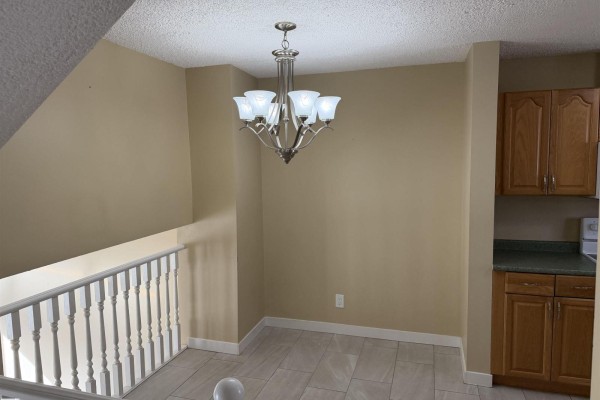 Kitchen - 9561a 180a St Nw, Edmonton, AB T5T2Z4 Photo 3