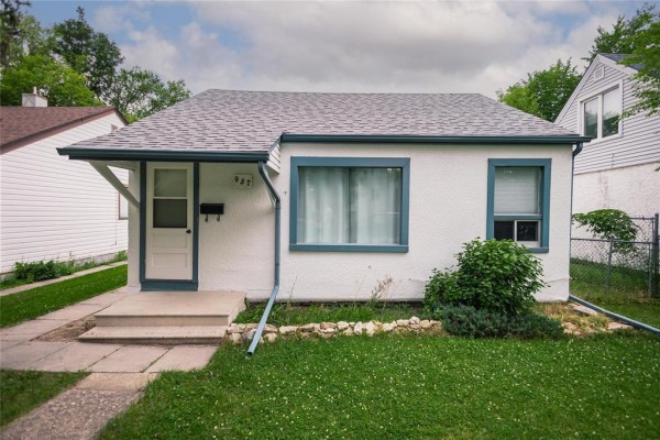 957 Carter Avenue S, Winnipeg