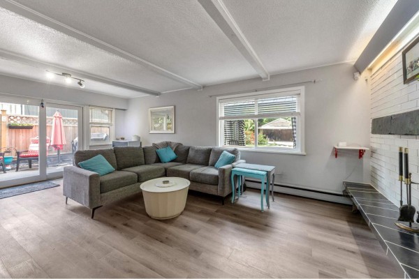 9573 139 Street, Surrey, BC V3V5X7 Photo 5