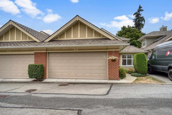 96 15500 Rosemary Heights Crescent, Surrey, BC V3Z0K1 Photo 2