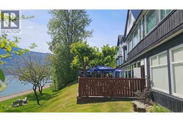 96 4 Avenue Sw, Nakusp, BC, photo 2