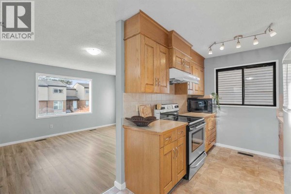 4pc Bathroom - 96 Abalone Crescent Ne, Calgary, AB T2A6X8 Photo 4