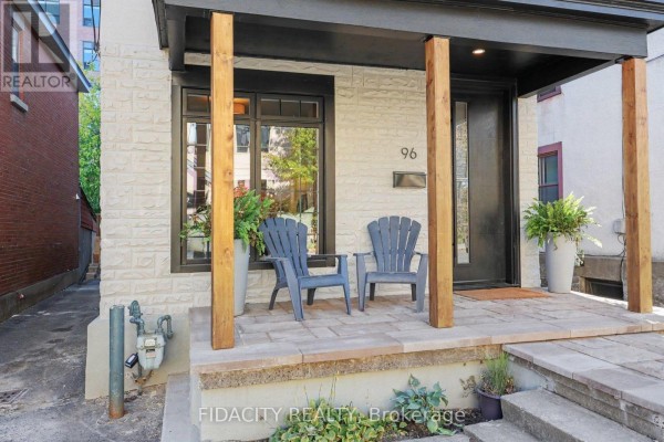 96 Beech Street, Ottawa, ON K1S3J8 Photo 2