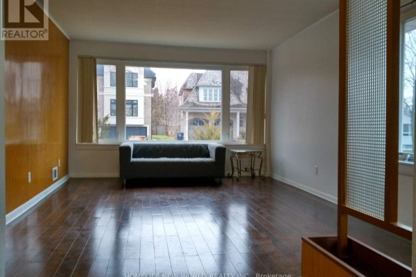 96 Berkinshaw Crescent, Toronto, ON M3B2T2 Photo 2