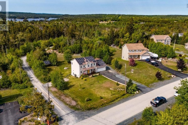 Family room - 96 Bushmill Court, Upper Tantallon, NS B3Z0H1 Photo 3