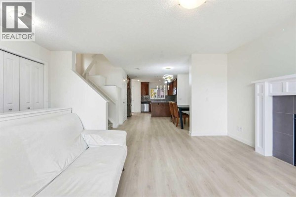 Kitchen - 96 Copperpond Rise Se, Calgary, AB T2Z1J7 Photo 4