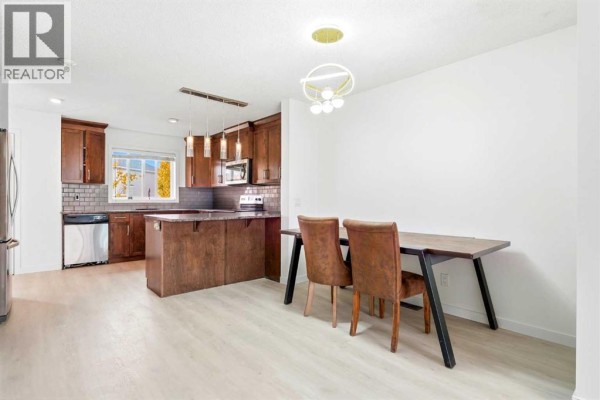Living room - 96 Copperpond Rise Se, Calgary, AB T2Z1J7 Photo 5
