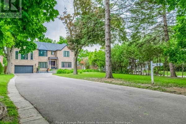 96 Elmcrest Road, Toronto, ON, photo 2