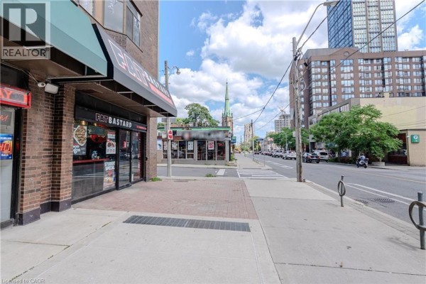 96 Gerrard St E, Toronto, ON M5B1G7 Photo 2