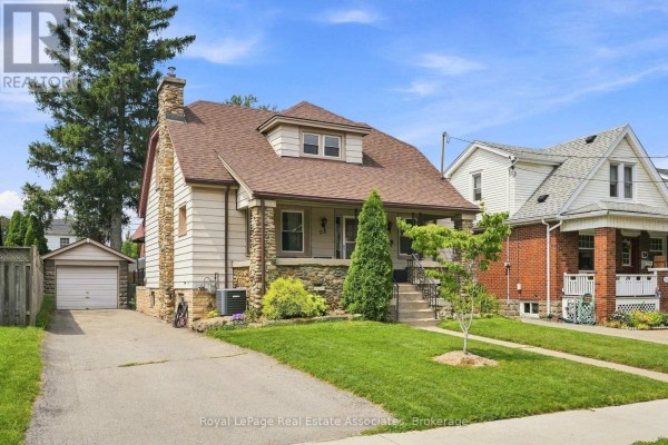 Residential for sale at 96 Huxley Avenue S, Hamilton, ON - MLS® TTPP8H
