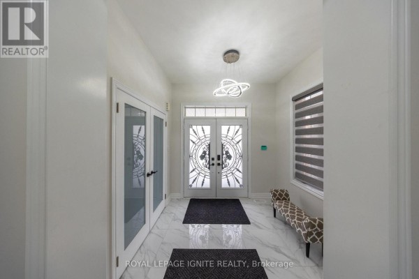 Kitchen - 96 Maverick Crescent, Vaughan, ON L6A4L1 Photo 5