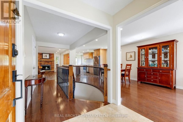 Kitchen - 96 Munro Crescent, Uxbridge, ON L9P1L7 Photo 5