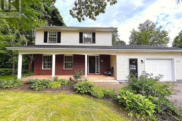 Great room - 96 Nassau St., Charlottetown, PE C1A7W1 Photo 2