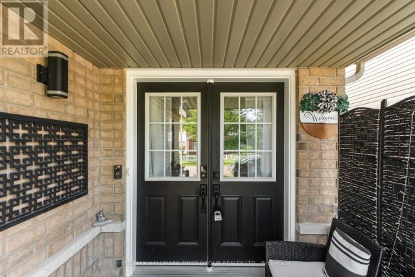 Bedroom 3 - 96 Redfern Crescent, Clarington, ON L1C0K1 Photo 4