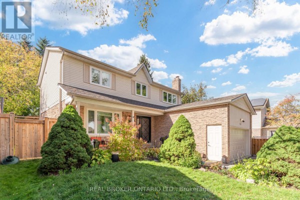 96 Rutledge Avenue, Newmarket, ON L3Y5T4 Photo 5
