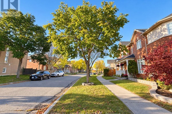 Foyer - 96 Saffron Street, Markham, ON L6E1Y7 Photo 5