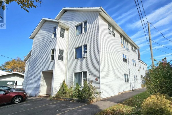 96 Upper Prince Street, Charlottetown, PE C1A4S3 Photo 2