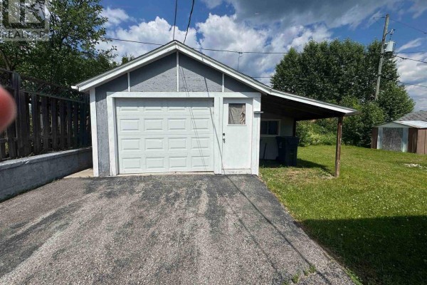 Laundry room - 96 Warbler Drive, Manitouwadge, ON P0T2C0 Photo 5