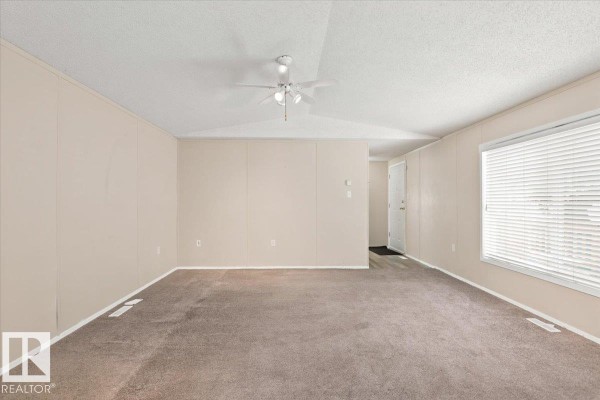 Kitchen - 96 Willow Park Es, Leduc, AB T9E5R6 Photo 3