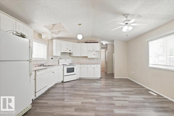 Primary Bedroom - 96 Willow Park Es, Leduc, AB T9E5R6 Photo 4