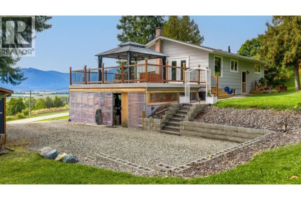 Dining nook - 960 Monrose Road, Wynndel, BC V0B2N2 Photo 2