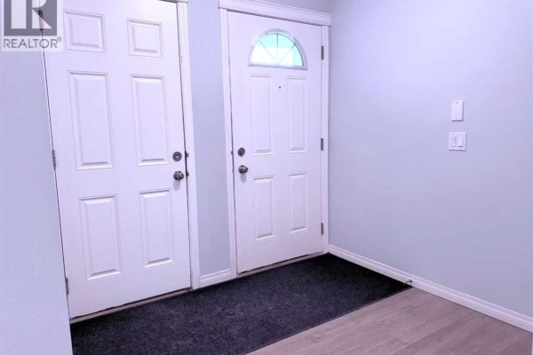 960 Taradale Drive Ne, Calgary, AB, photo 2