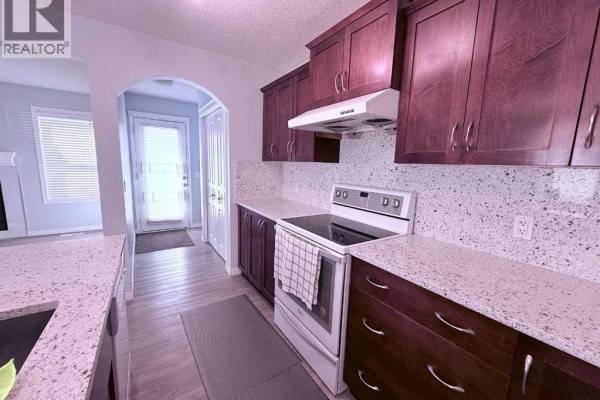 960 Taradale Drive Ne, Calgary, AB T3J0E7 Photo 4