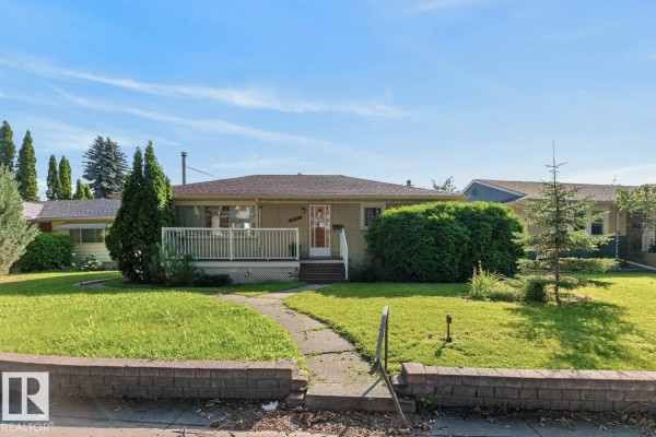 Kitchen - 9603 79 St Nw, Edmonton, AB T6C2S1 Photo 3