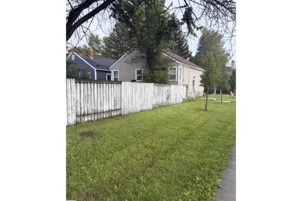 Kitchen - 9603 83 Av Nw, Edmonton, AB T6C1C1 Photo 3