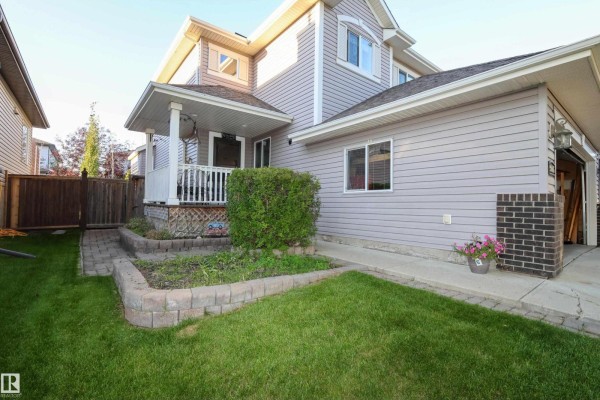 Kitchen - 9606 82 Av, Morinville, AB T8R1W3 Photo 3