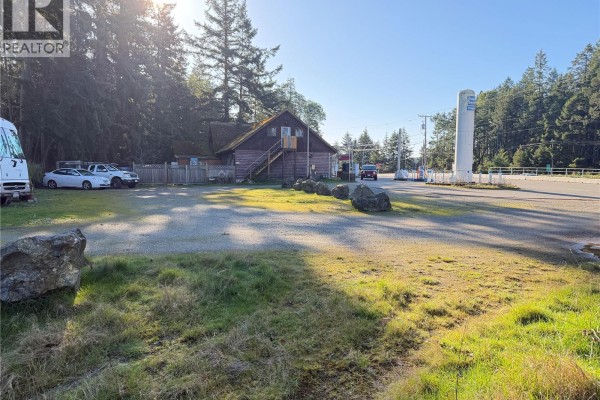961 Island Hwy E, Parksville, BC V9P2E2 Photo 4