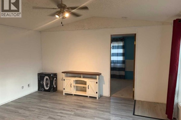 Bedroom - 9610 101 Avenue, Clairmont, AB T8X5G5 Photo 5