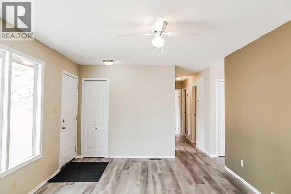 3pc Bathroom - 9616 91b Avenue, Grande Prairie, AB T8V0H2 Photo 4
