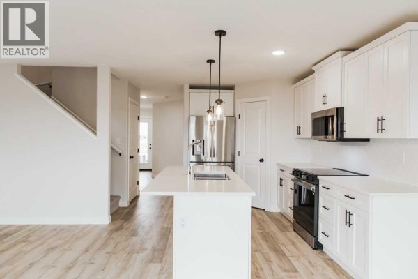 4pc Bathroom - 9619 Hillcrest Drive, Grande Prairie, AB T8V1A6 Photo 5