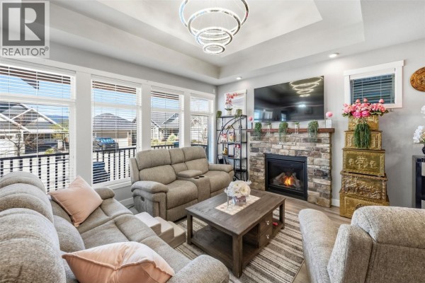 Recreation room - 962 Holden Road, Penticton, BC V2A9G4 Photo 5