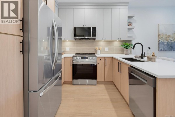 Kitchen - 962 Siskin Ridge, Langford, BC V9C2X9 Photo 5