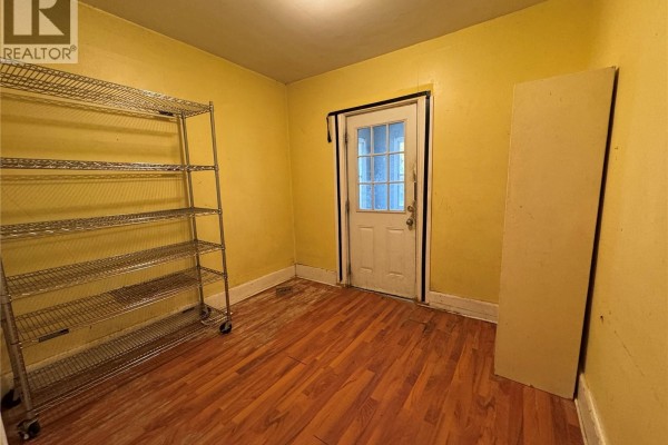 Kitchen - 963 Montague Street, Regina, SK S4T3H4 Photo 5