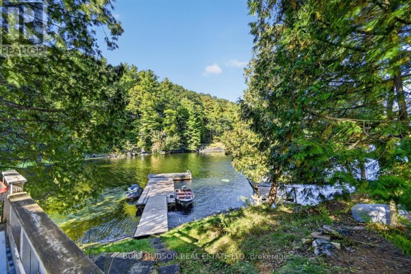 963 Narrows Lane, Leeds And The Thousand Islands, ON K0E1N0 Photo 3