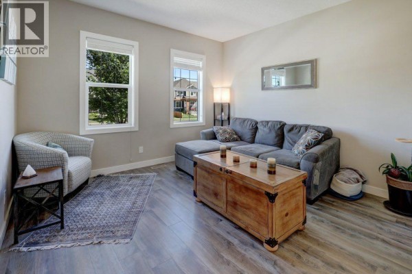 Foyer - 963 Nolan Hill Boulevard Nw, Calgary, AB T3R0W1 Photo 3