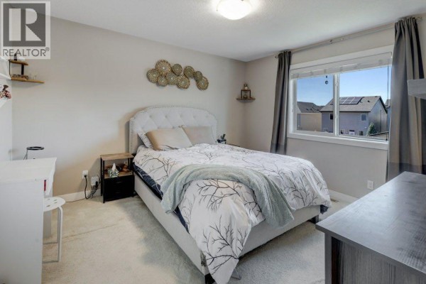 Living room - 963 Nolan Hill Boulevard Nw, Calgary, AB T3R0W1 Photo 5