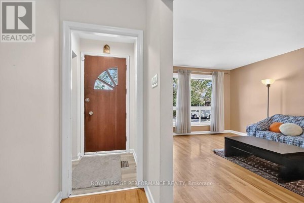 Bedroom - 964 Connaught Avenue, Ottawa, ON K2B5M9 Photo 3