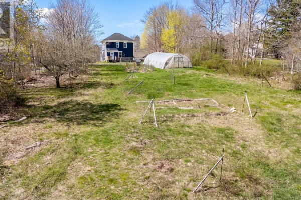 Living room - 9640 Highway 8, Lequille, NS B0S1A0 Photo 3