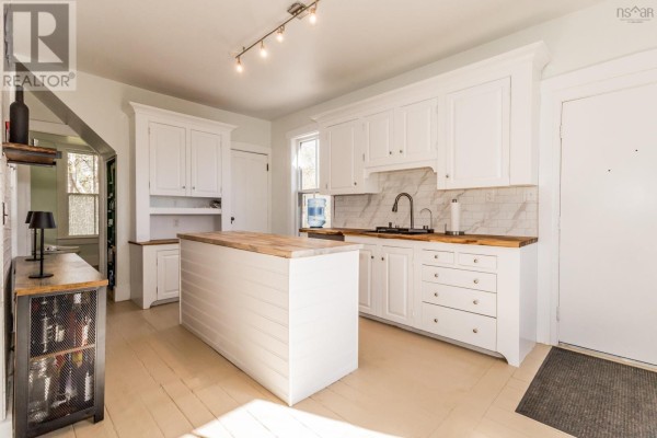 Kitchen - 9640 Highway 8, Lequille, NS B0S1A0 Photo 4