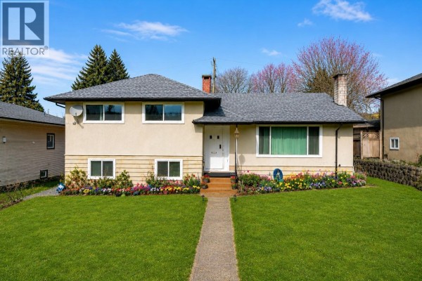 9645 David Drive, Burnaby, BC V3J1H2 Photo 2