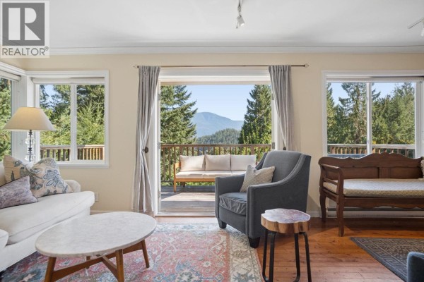 965 Village Drive, Bowen Island, BC V0N1G1 Photo 3